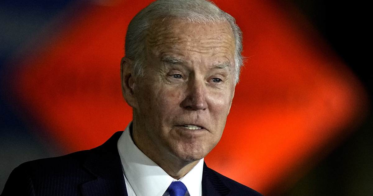 After a Year of Biden, Shocking Number of Americans Think Country Is on 'Wrong Track' - Vimarsana News