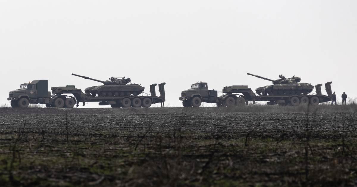 White House Orders American Nationals out of Ukraine and Biden Tells Allies the Russians Could Invade as Early as Tuesday - Vimarsana News
