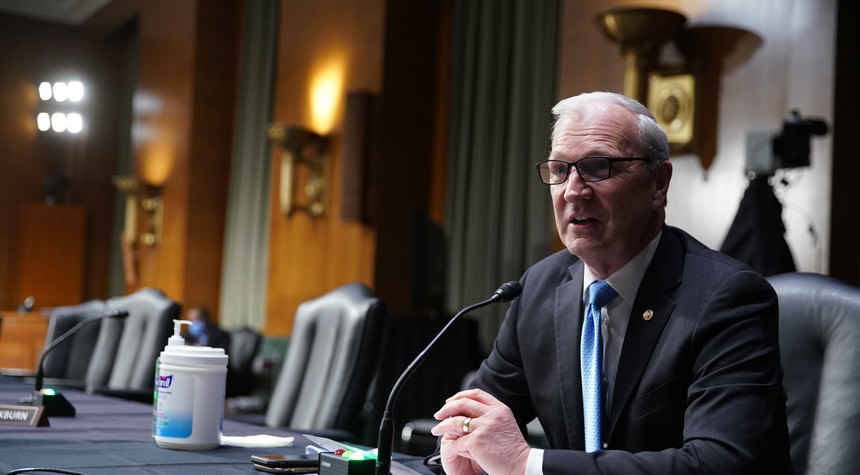 U.S. Senate Bill Seeks to Resurrect OCC’s Fair Access to Banking Rule