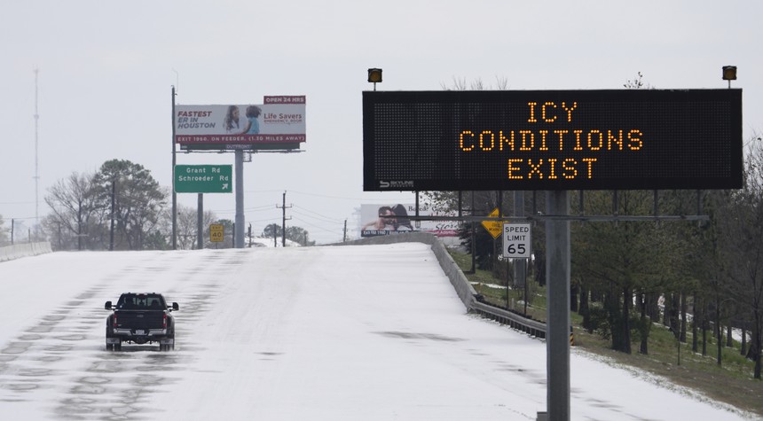 Leftist Mocks Freezing Texans Amid Ice Storm, Says Joe Rogan's Pain Is an 'Upside'