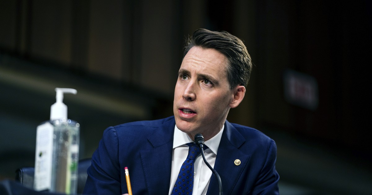 Pulitzer Prize Journalism: NYT Hunts Down Josh Hawley's Prom Date and Middle School Principal - Vimarsana News