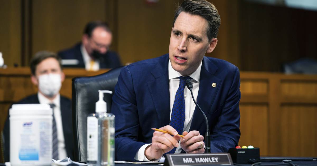 Josh Hawley Exposes the True Agenda Behind AG Garland's Bizarre Letter Targeting School Board Protesters - Vimarsana News