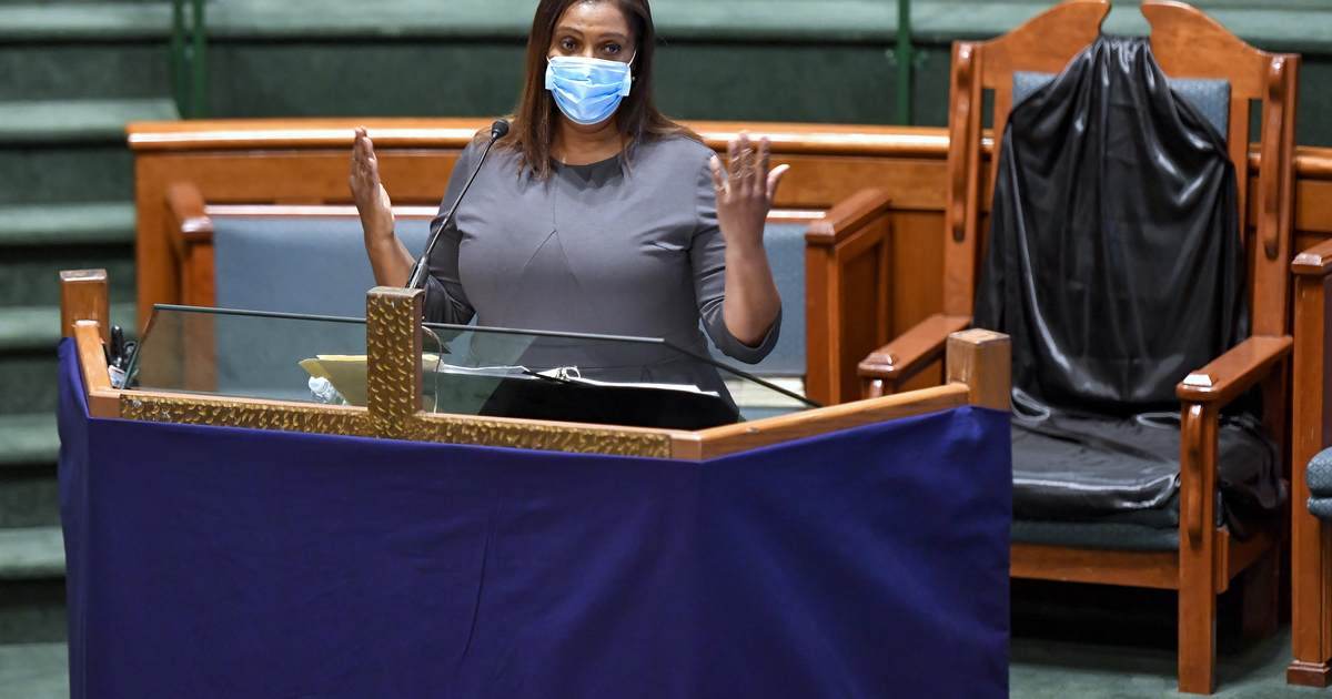 WATCH: Trump Prosecutor Letitia James Leads Anti-White Hate Chant - Vimarsana News