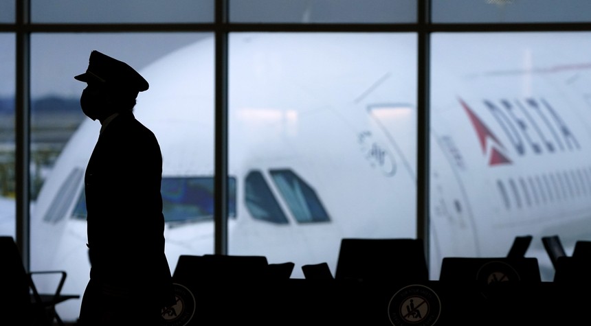Airline CEOs to Senate committee: Isn't it time to end mask mandate on airplanes?