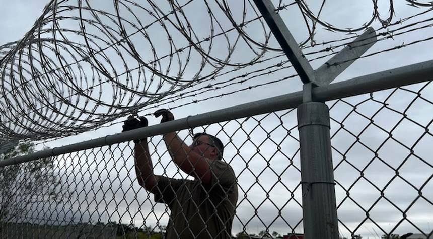 Texas will provide razor wire, training to Mexican state for border control