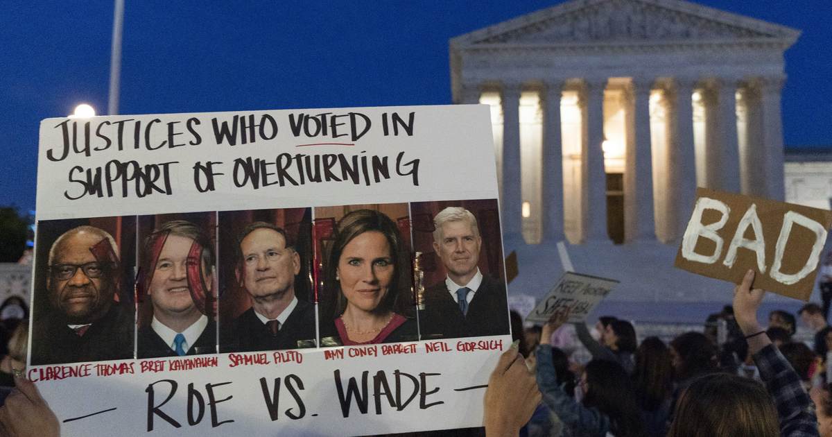 Report: Twitter Takes Action Against Radicals Who Posted Justicesâ€™ Addresses While Joe Biden Plays Coy – RedState - Vimarsana News