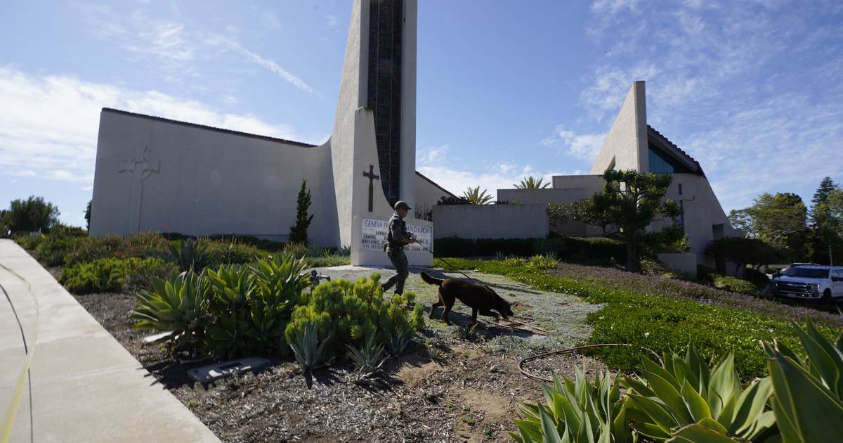Undersheriff: California church parishioners showed "exceptional heroism" in fighting back against attacker - Vimarsana News