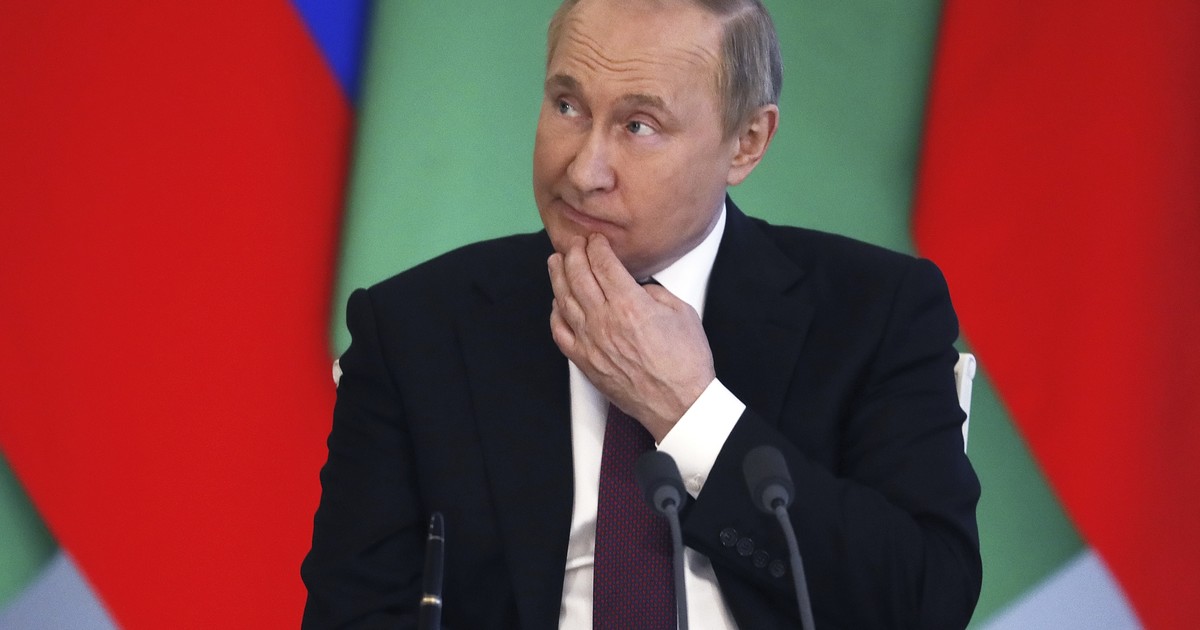 Putin Delivers an Interesting Response to Report He Fell Down the Stairs and Defecated on Himself - Vimarsana News