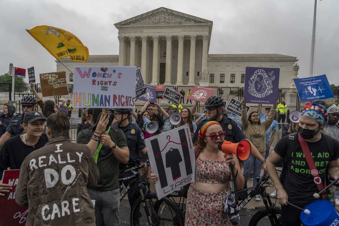 The Gloves Come off After USCP Arrests 16 Members of Congress Over SCOTUS Protest