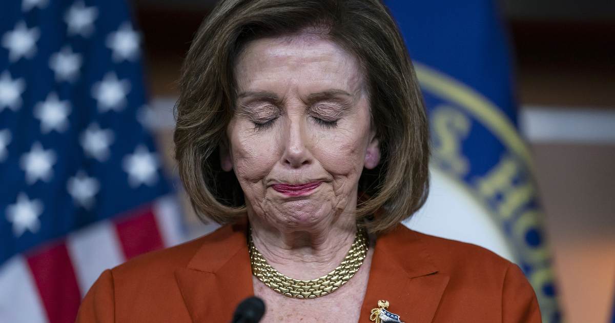 Pelosi responds to questions about husband's stock purchase ahead of Congress' vote on semiconductor industry - Vimarsana News