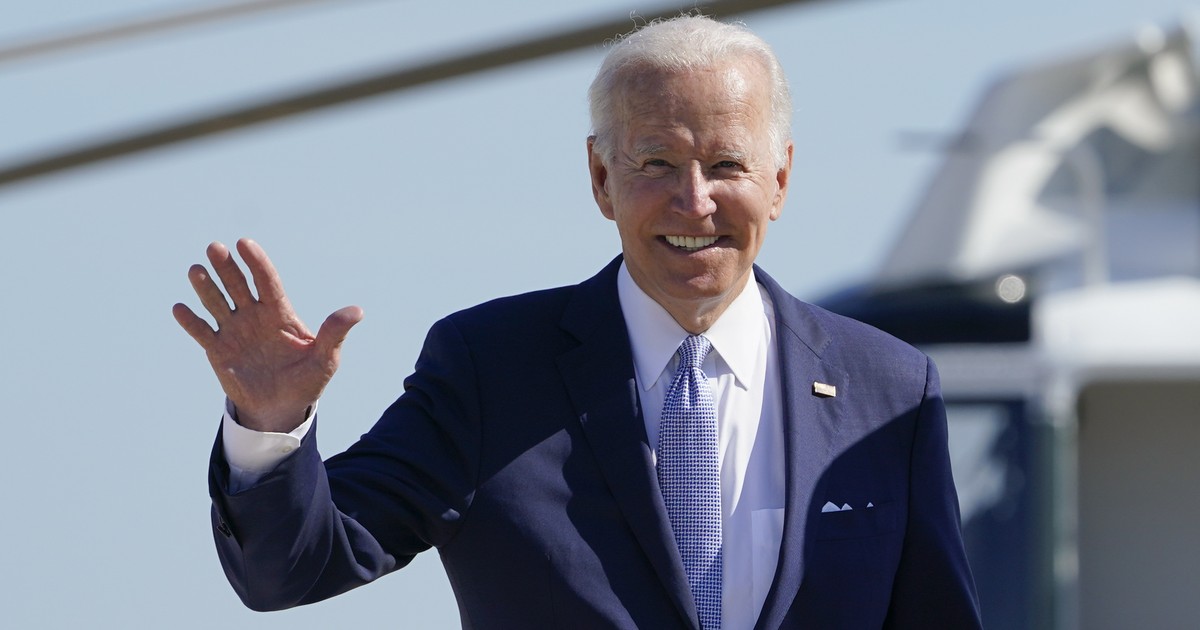 Biden Stumbles Over Remarks Abroad, Promises to Send Billions More of Our Money Overseas - Vimarsana News