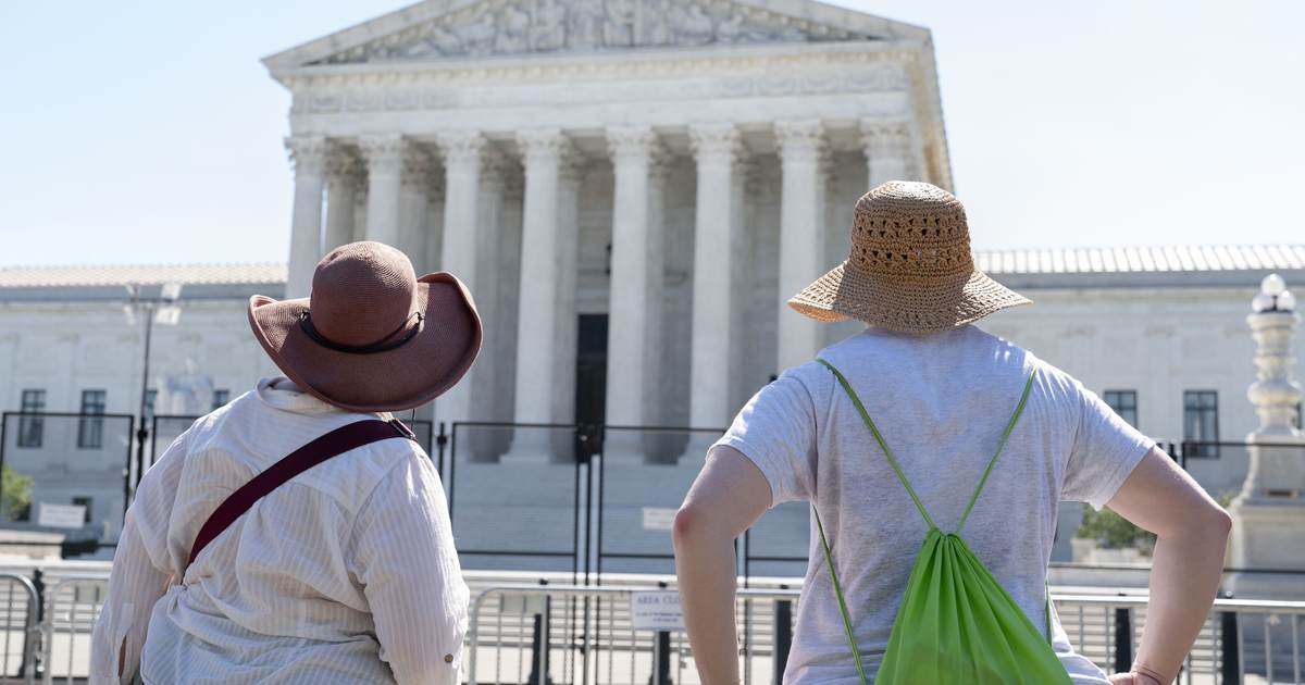 Protesters Disrupt SCOTUS Inside the Court During Oral Arguments - Vimarsana News