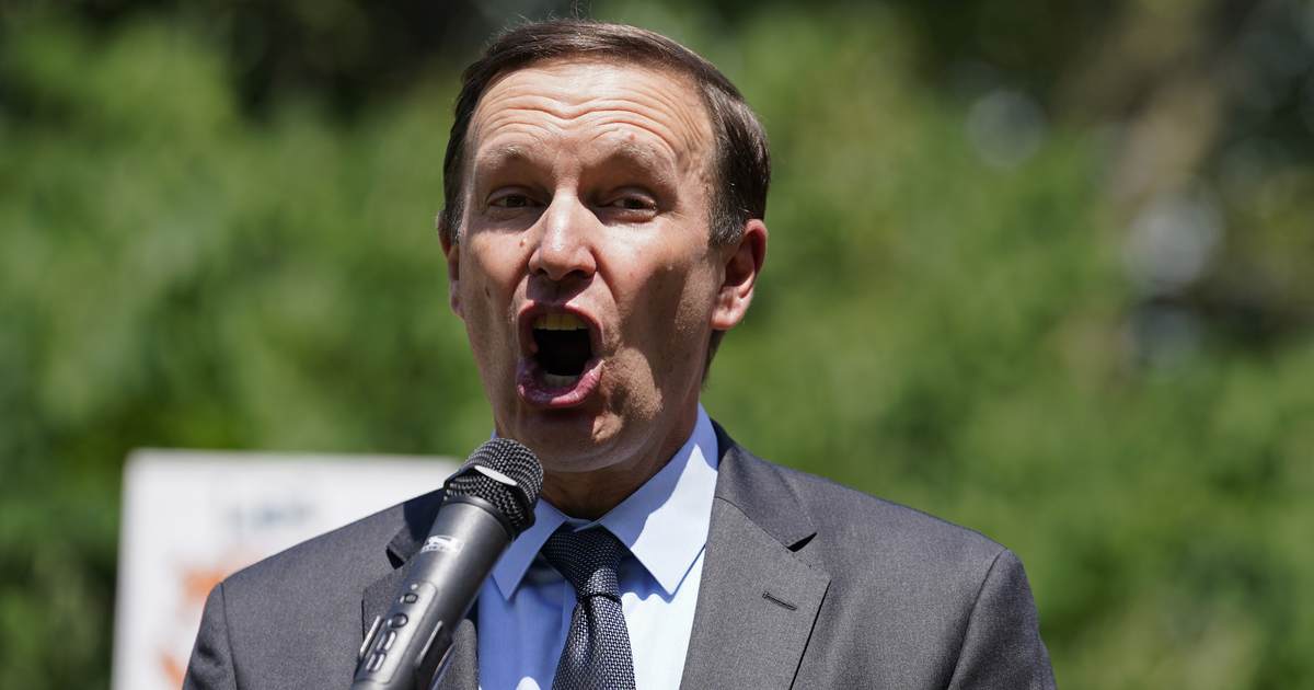 Democrat Chris Murphy Goes Full Insurrectionist and Predicts 'Popular Revolt' to Force America to Accept Gun Control - Vimarsana News