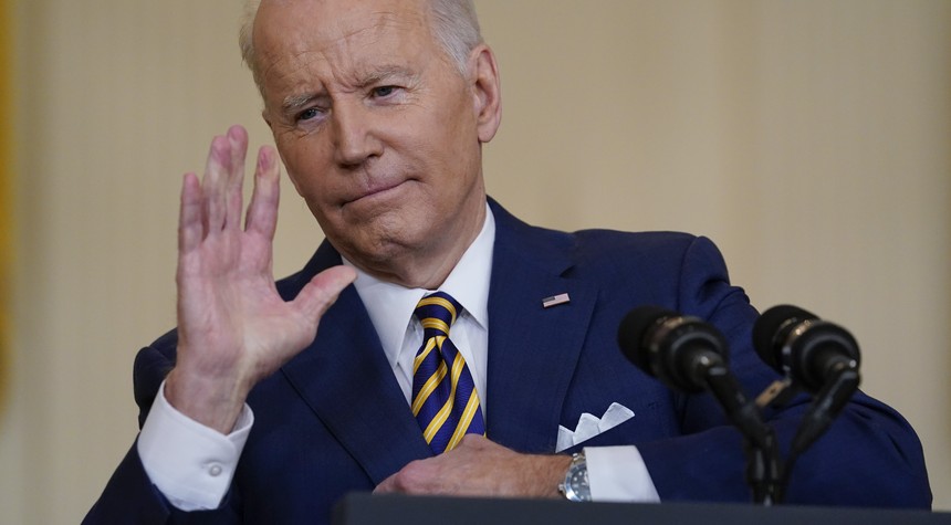 Controversy Over Report: Biden Called Zelensky and Said 'Brace' for Invasion