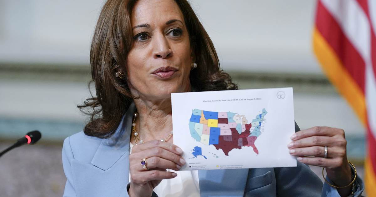 Kamala Harris Explains Caribbean Geography to World, World Stares Slack-Jawed - Vimarsana News