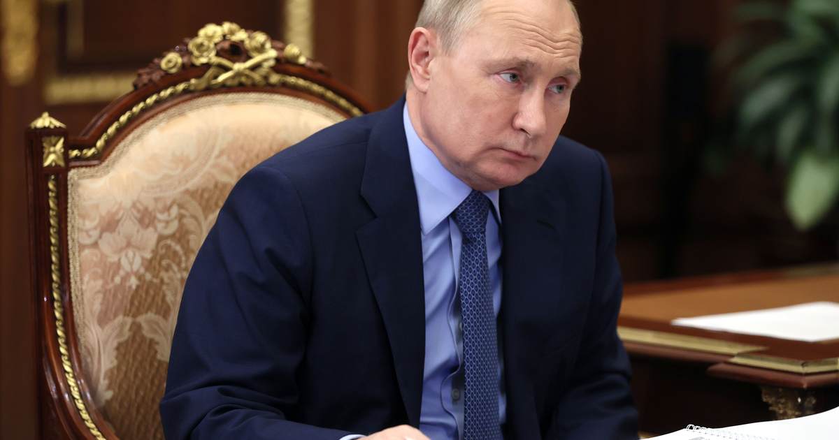 Putin's Back Is Against the Wall, and He's Forced Into Peace Talks - Vimarsana News