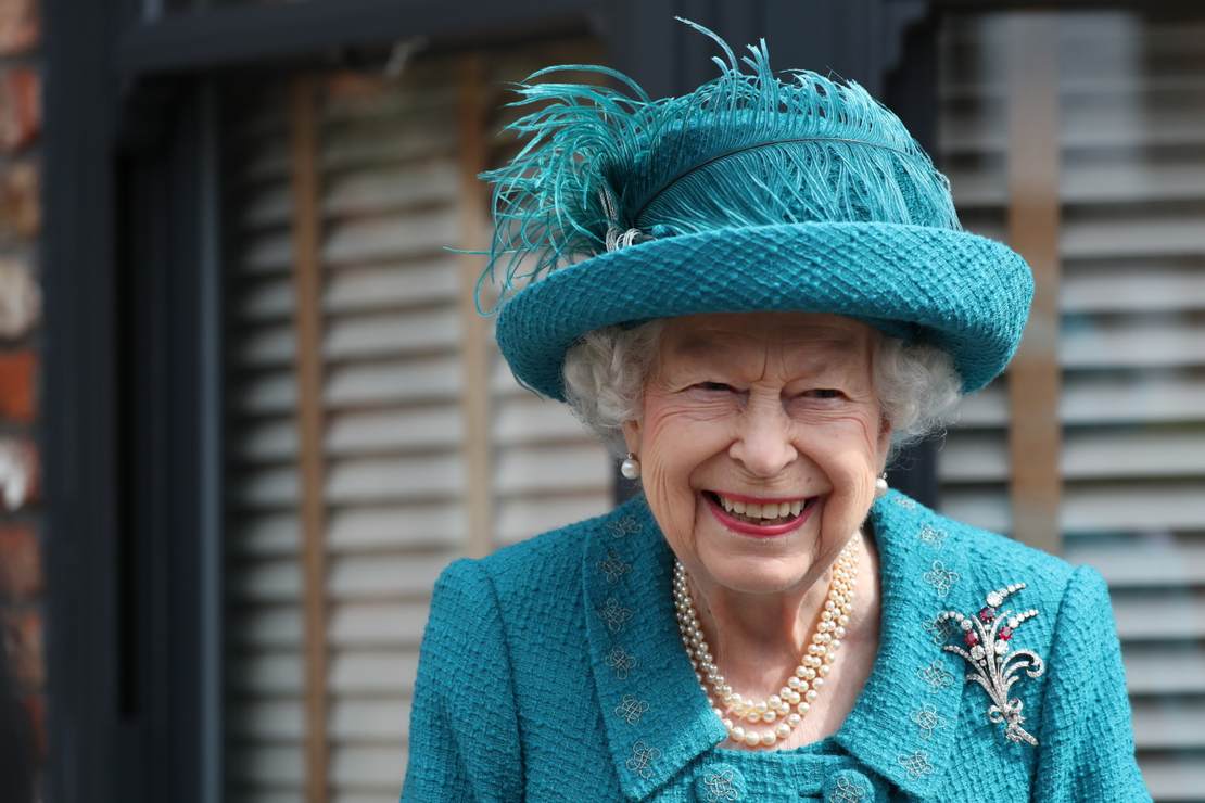 BREAKING: Queen Elizabeth II Dead at Age 96