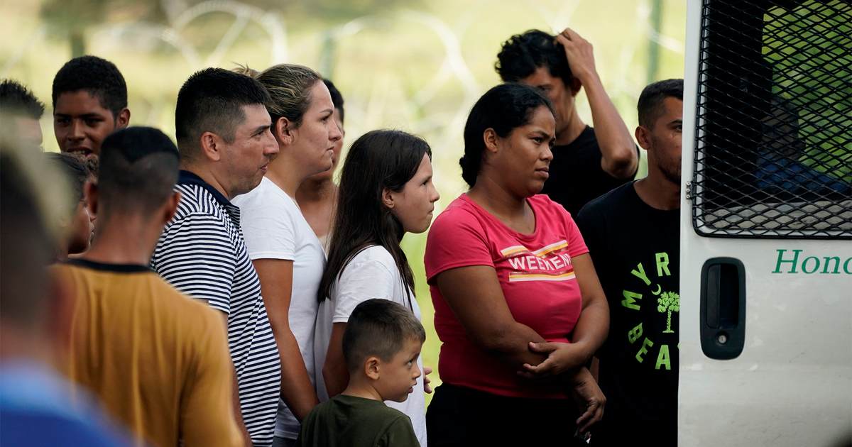 Illegal Aliens Entering at Rate of 4.6 Million a Year - Vimarsana News