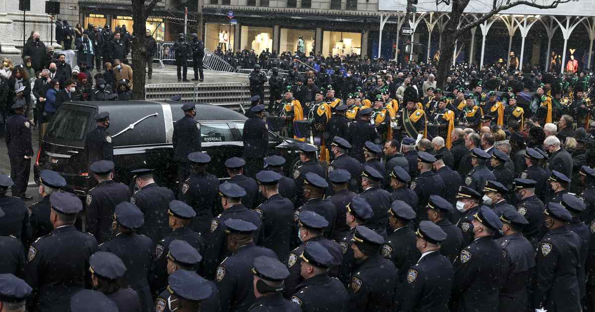 Leftist High School Teacher Gets a Painful and Overdue Lesson in Good Manners After Mocking the Funeral of NYPD Officer Jason Rivera - Vimarsana News