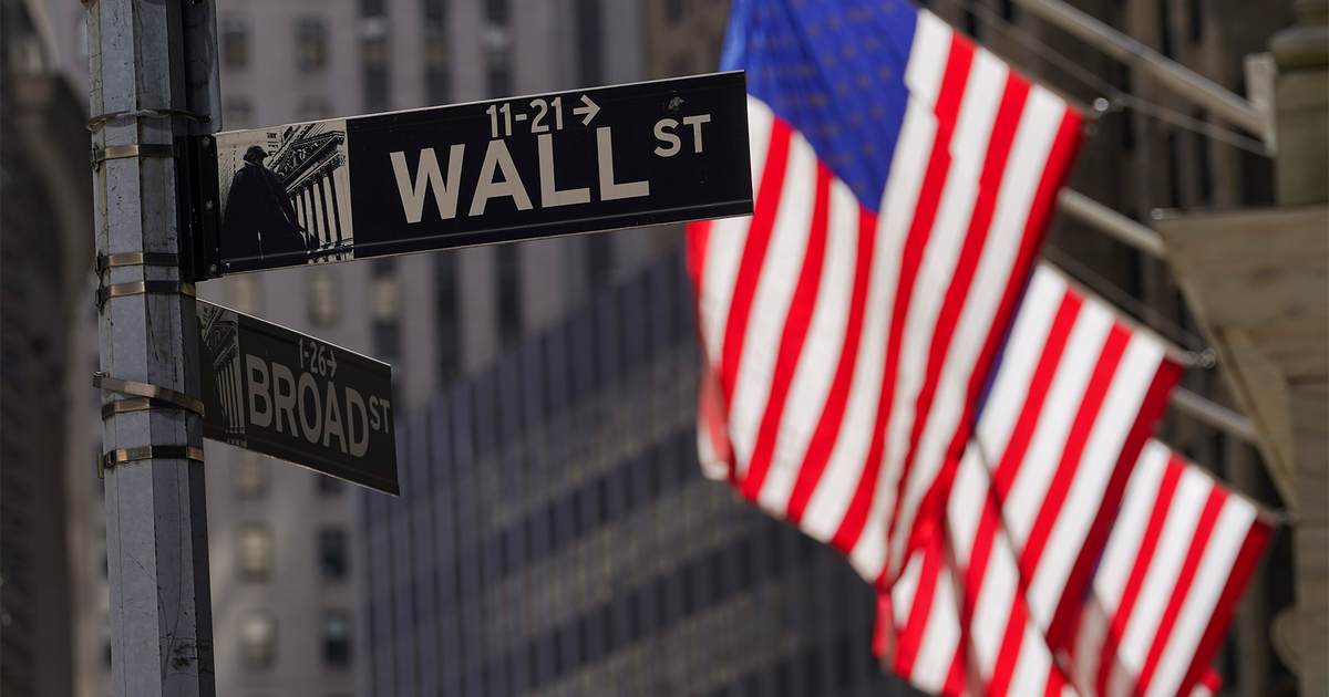 Are Biden's Wall Street Donors Getting Pink Slips? - Vimarsana News