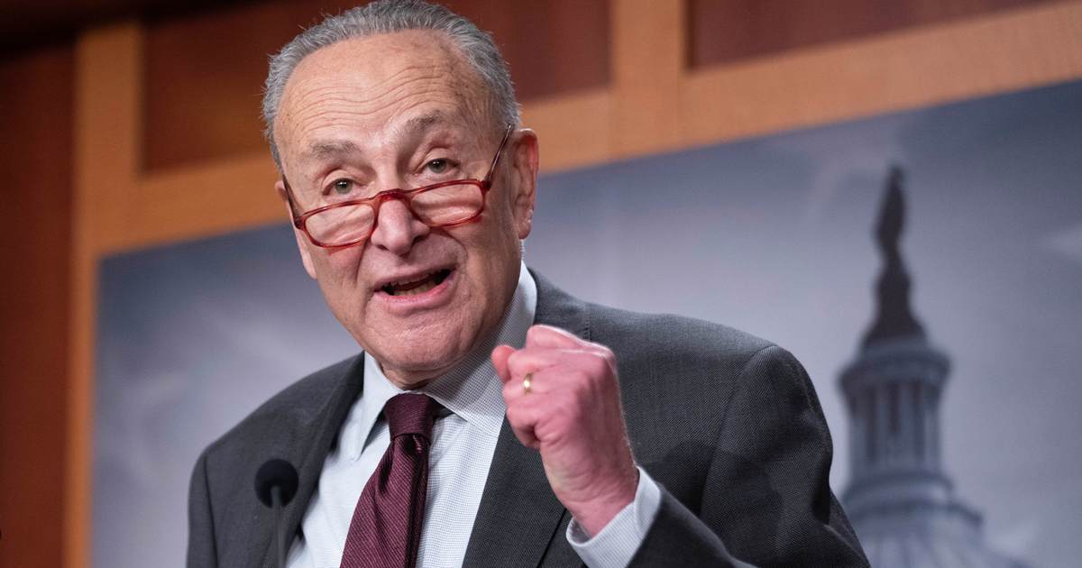 Clown Alert! Four Things the Leftists Hope You Missed This Week - Vimarsana News