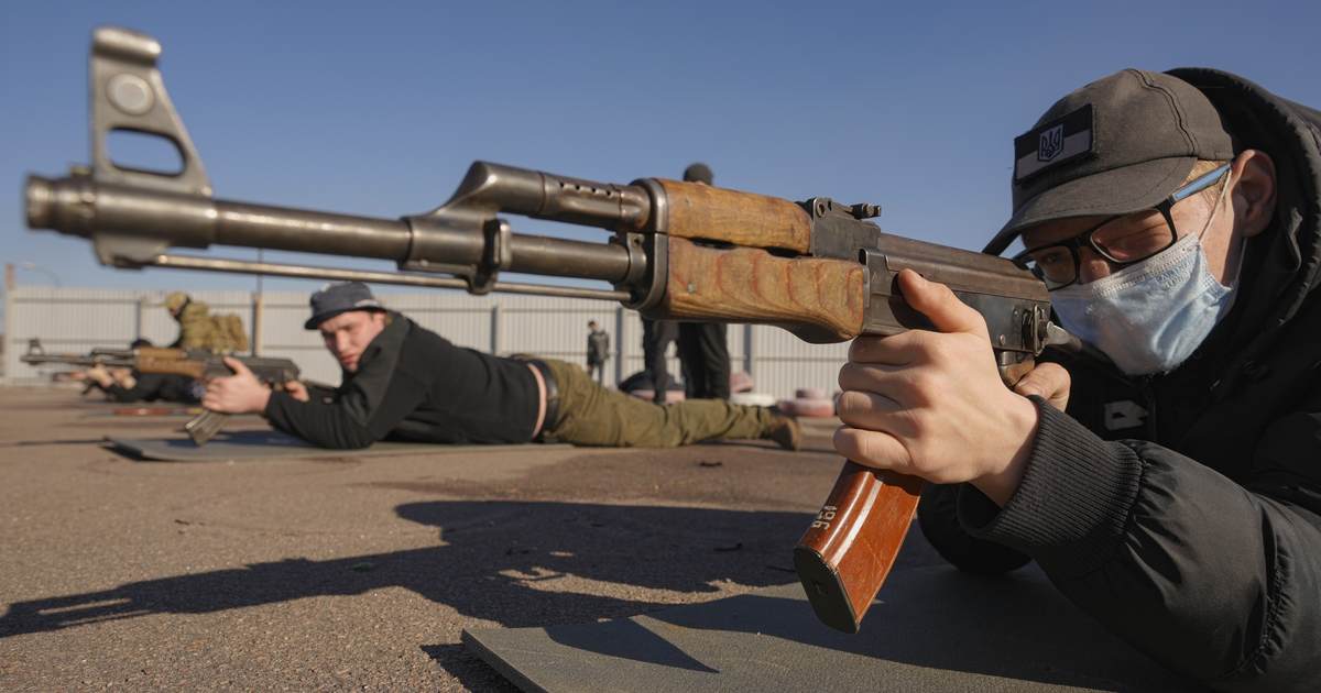 2A attorney: Ukrainians should burn their gun registration records - Vimarsana News