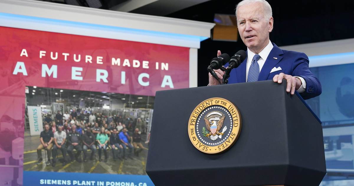 Politico: Biden's oil-begging outreach to Maduro creates blowback in Florida -- among Democrats - Vimarsana News