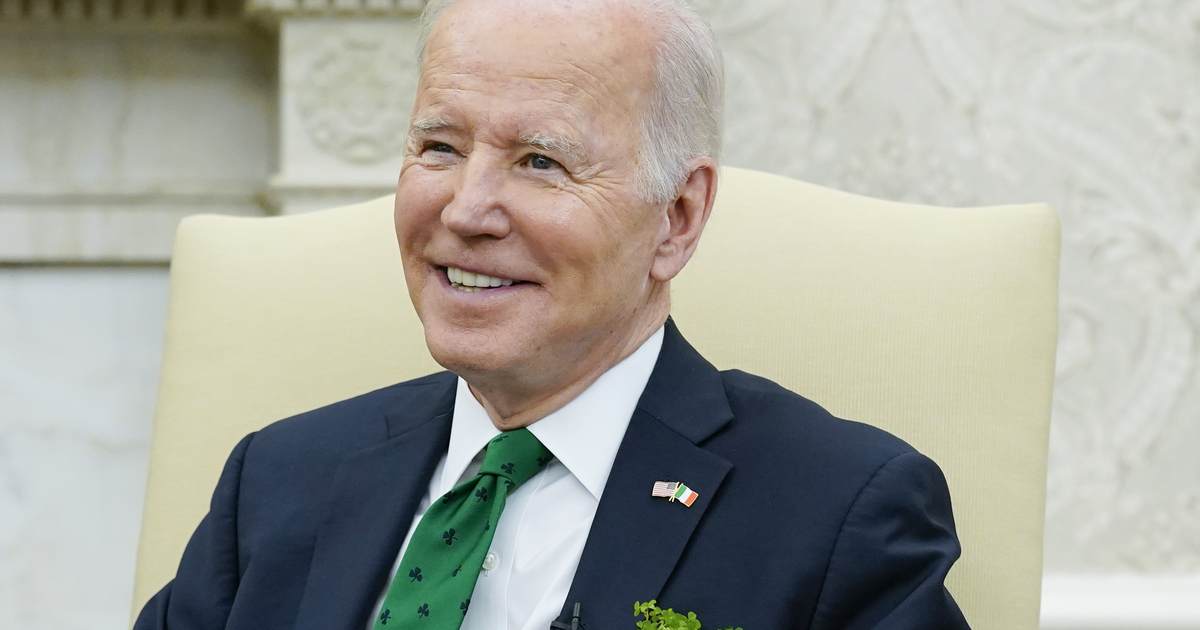 Irish POTATUS: He's walking! Yes, indeed, he's walking - Vimarsana News
