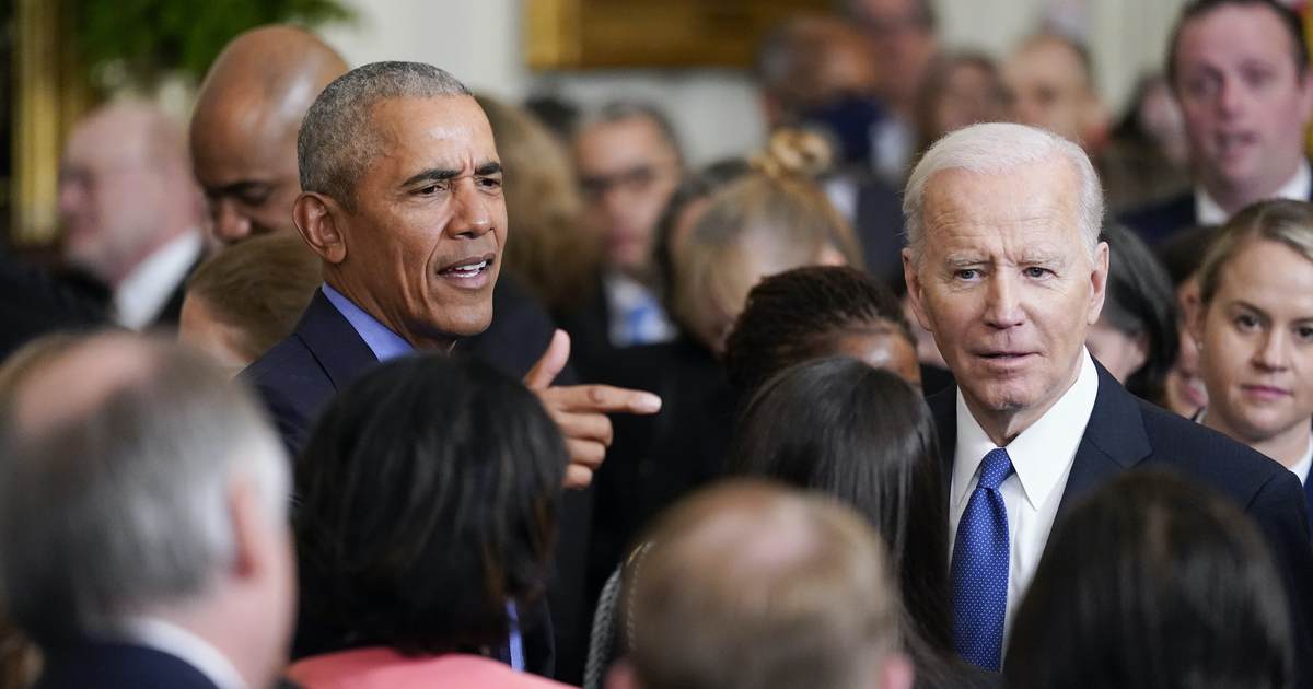 Report: The Obama and Biden Camps Have 'Resentment' and 'Jealousy' - Vimarsana News
