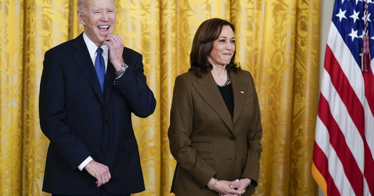 The SNL-Like Cringeworthy Moment That Defines the Biden-Harris Team - Vimarsana News