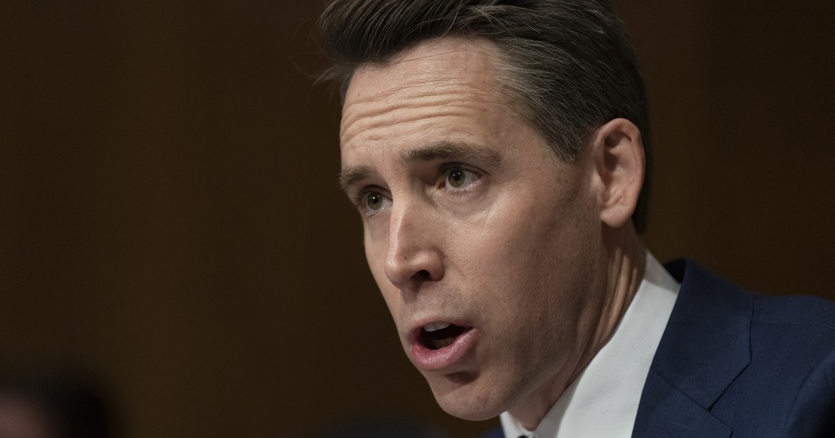 WATCH: Josh Hawley and Mike Lee Shred FBI Deputy Director Over Shocking Abuses - Vimarsana News