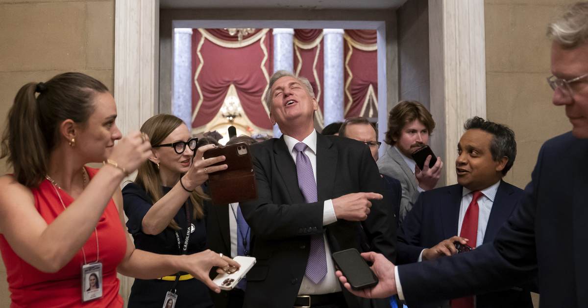 Democrats Plan to 'Save' McCarthy If Republicans Revolt Over Debt Ceiling, but They're Missing the Point - Vimarsana News
