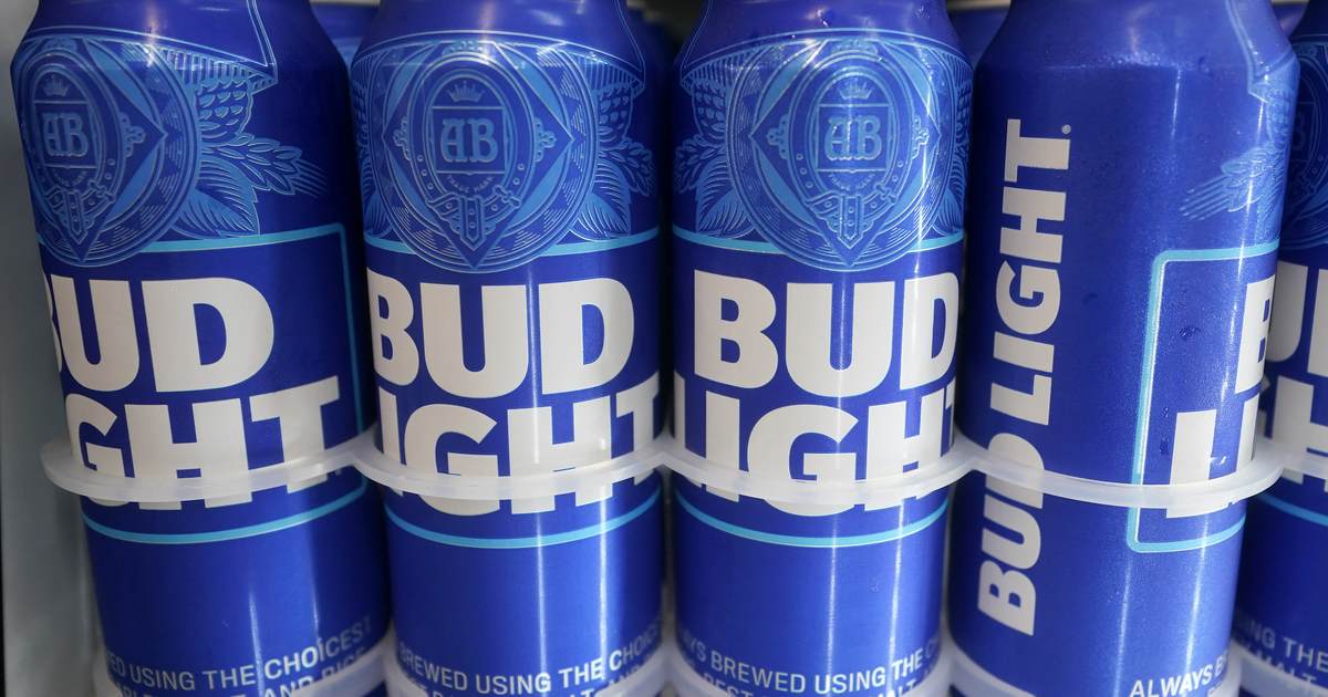 Anheuser-Busch Axes the Marketing Executives Responsible for the Mulvaney Debacle - Vimarsana News