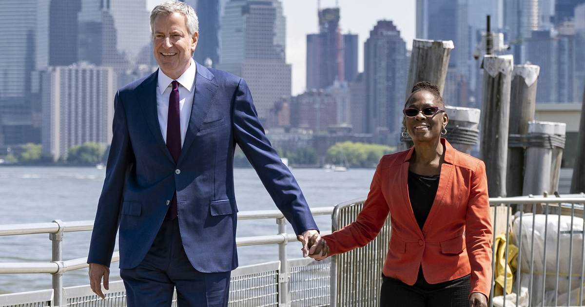 Guy Who Repeatedly Failed to Pass the NYC Teachers' Exam Gets Over $2M—for Failing to Pass the Teachers' Exam - Vimarsana News