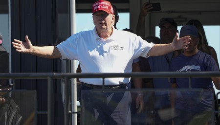 Trump’s lawyers and Willis’ prosecutors negotiate on Trump's surrender