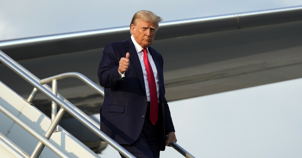 Leftists pounce on Trump's supposed gun purchase - Vimarsana News