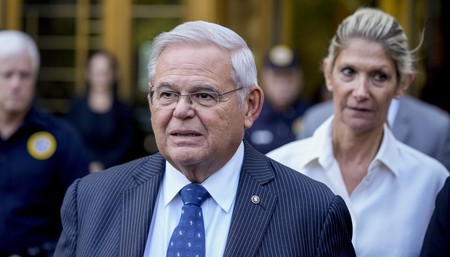 Sen. Menendez Facing New Charges Involving Qatar