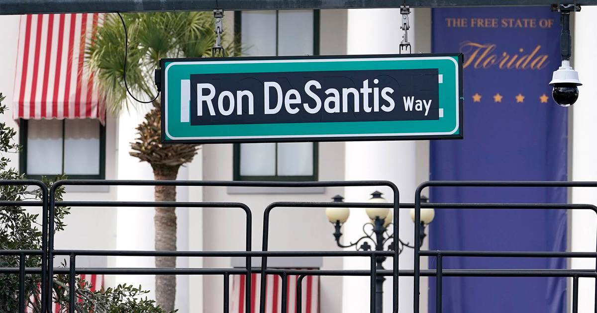 Mike Huckabee Has Some Advice for Ron DeSantis and I'm Wondering Why - Vimarsana News