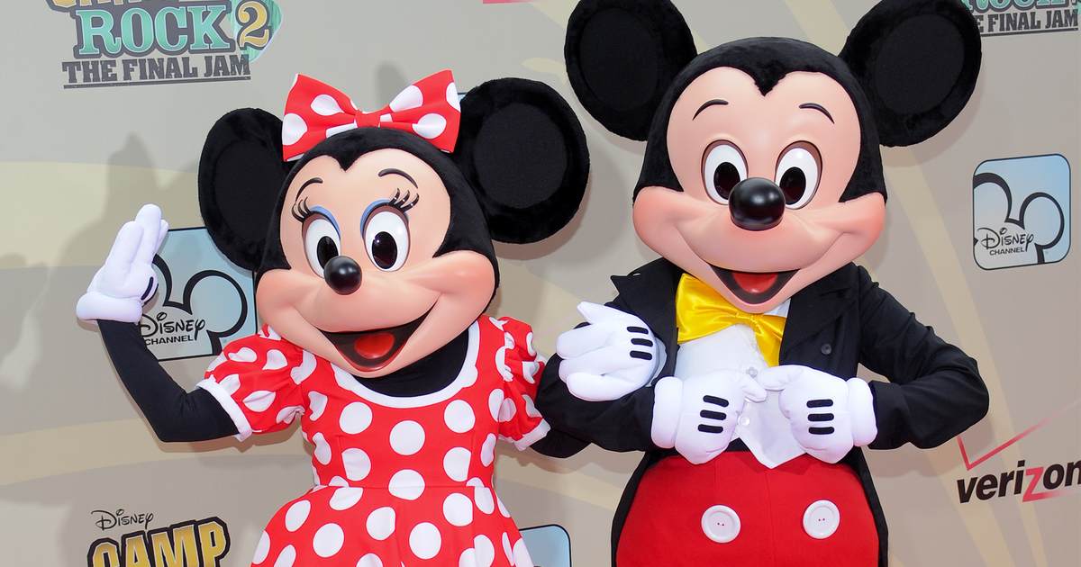 'I Literally Look Like Minnie Mouse!': Disney Partners With Crossdressing TikTok Star to Push Girls' Apparel - Vimarsana News
