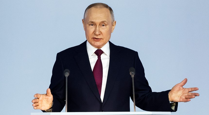 Putin Says Russia Will Station Nuclear Weapons in Belarus