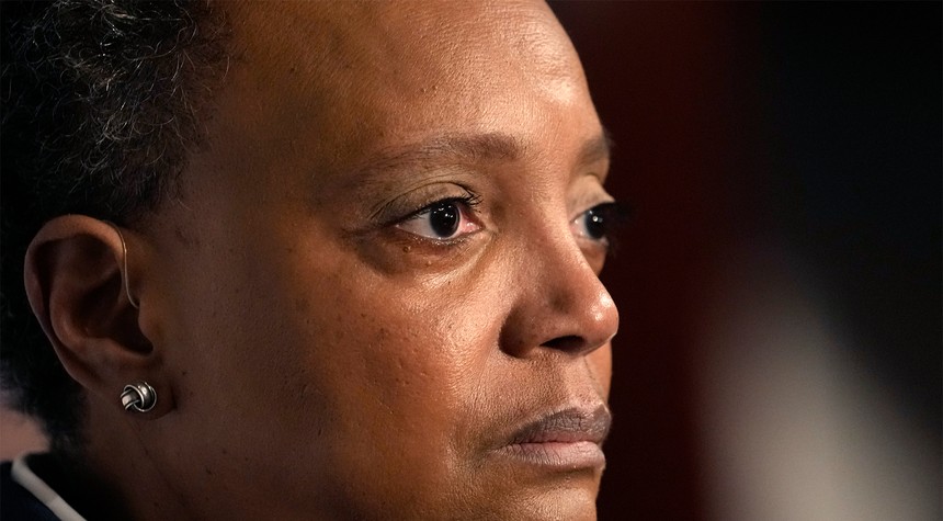 Watch: Lori Lightfoot’s Shameful Mayoral Tenure Winds Down on Fitting Note as Reporter Goes Off