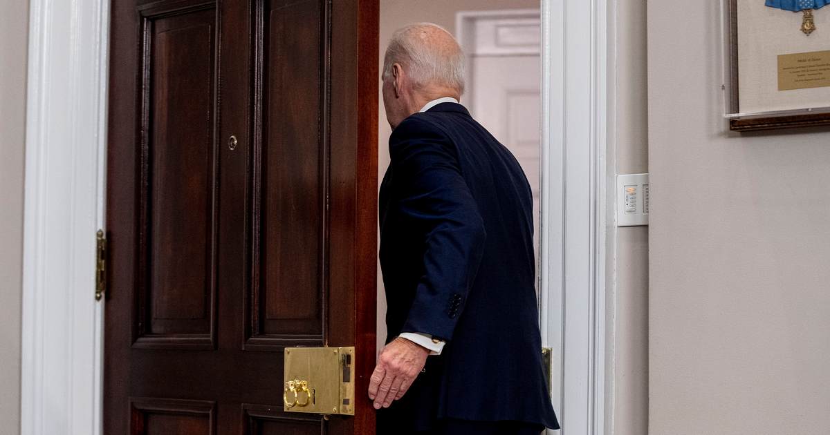 Axios: Part-time president -- and his handlers -- seek to avoid "age trap" - Vimarsana News