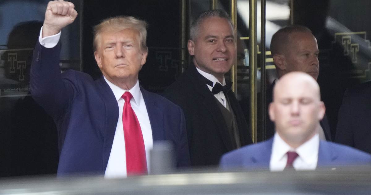 Trump Criticized From the Right Over 'Hit Newsom' Comment - Vimarsana News