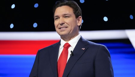 'Numbnuts' Protesters Target DeSantis Campaign Event in Iowa