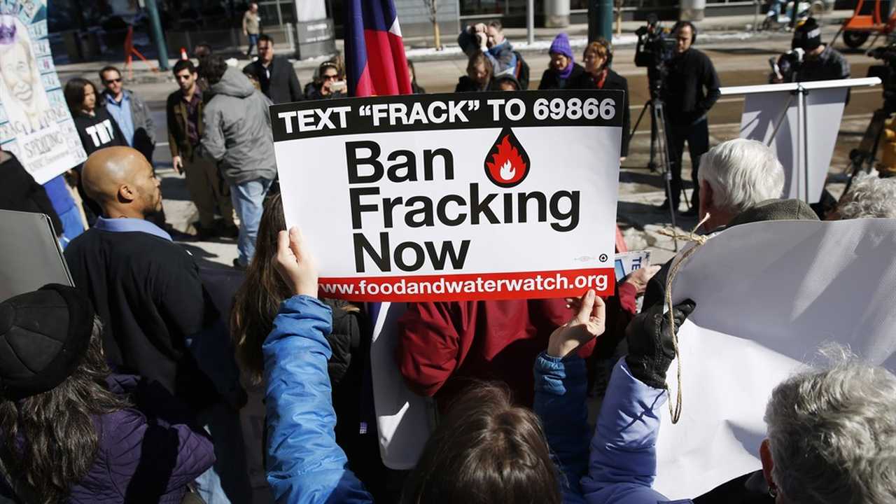 Democrats Are Getting Called Out for Creating the Energy Crisis - Vimarsana News