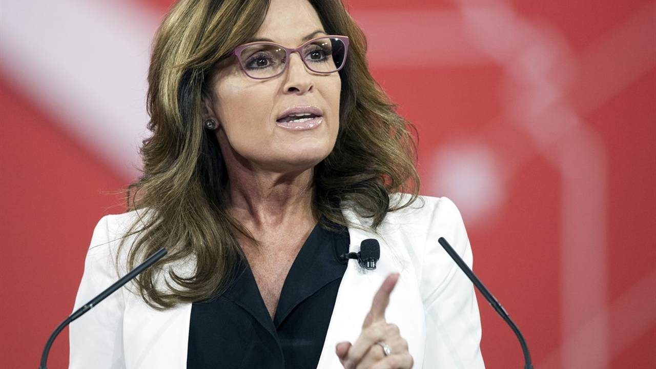 Trump Endorses 'Wonderful Patriot' Sarah Palin's Bid for Congress