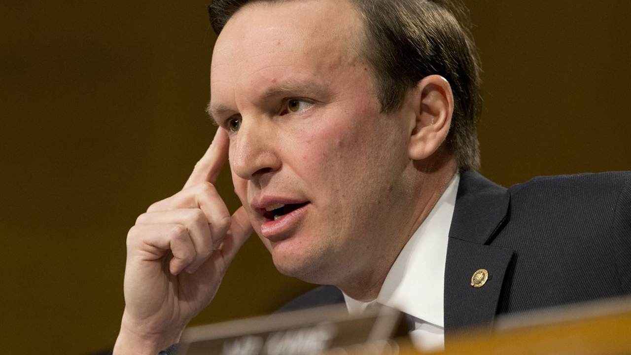 Dem Senator Explains Why He's Changed His Mind on Cabinet Waiver