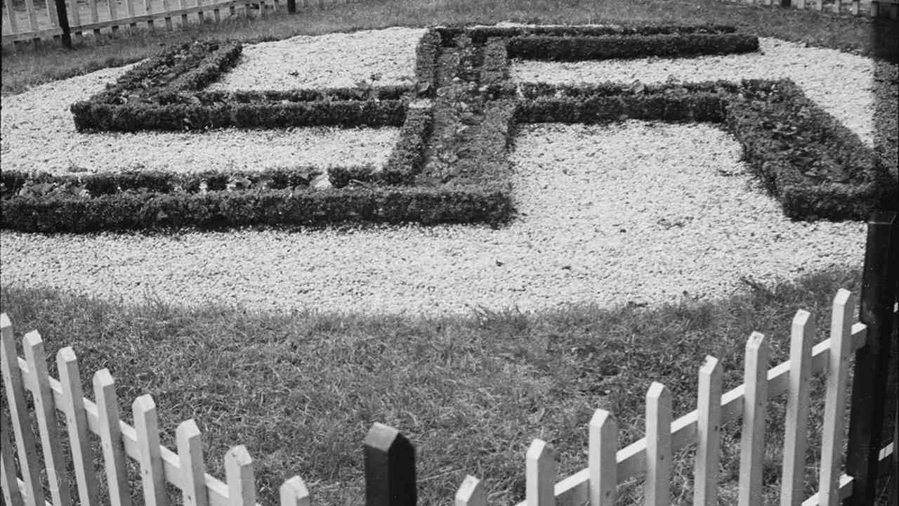 It Appears a Virginia School District Went Full-Nazi With Their Pro-Unity Merchandise - Vimarsana News