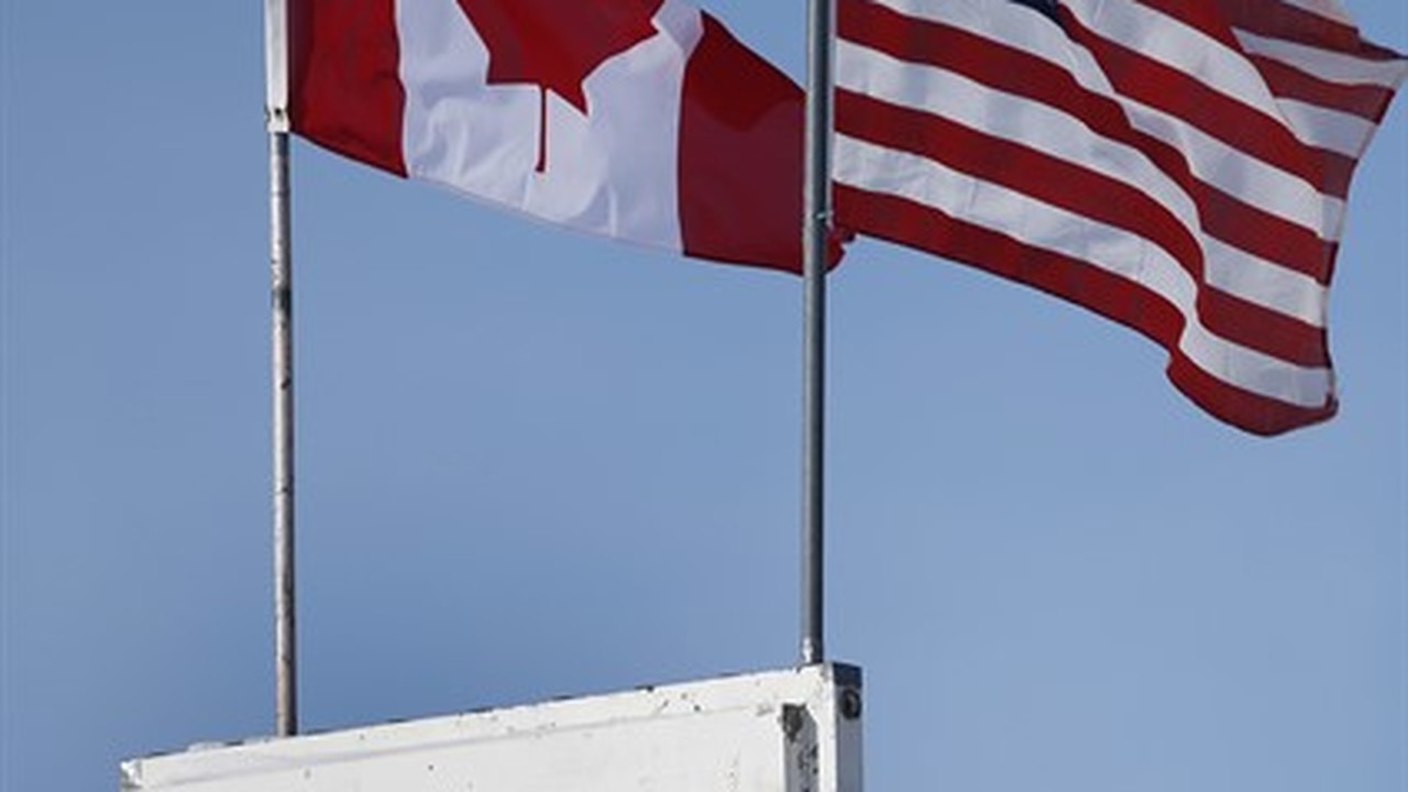 Police Went After the Canadians Who Signaled SOS Across Border Over Draconian Lockdown Orders