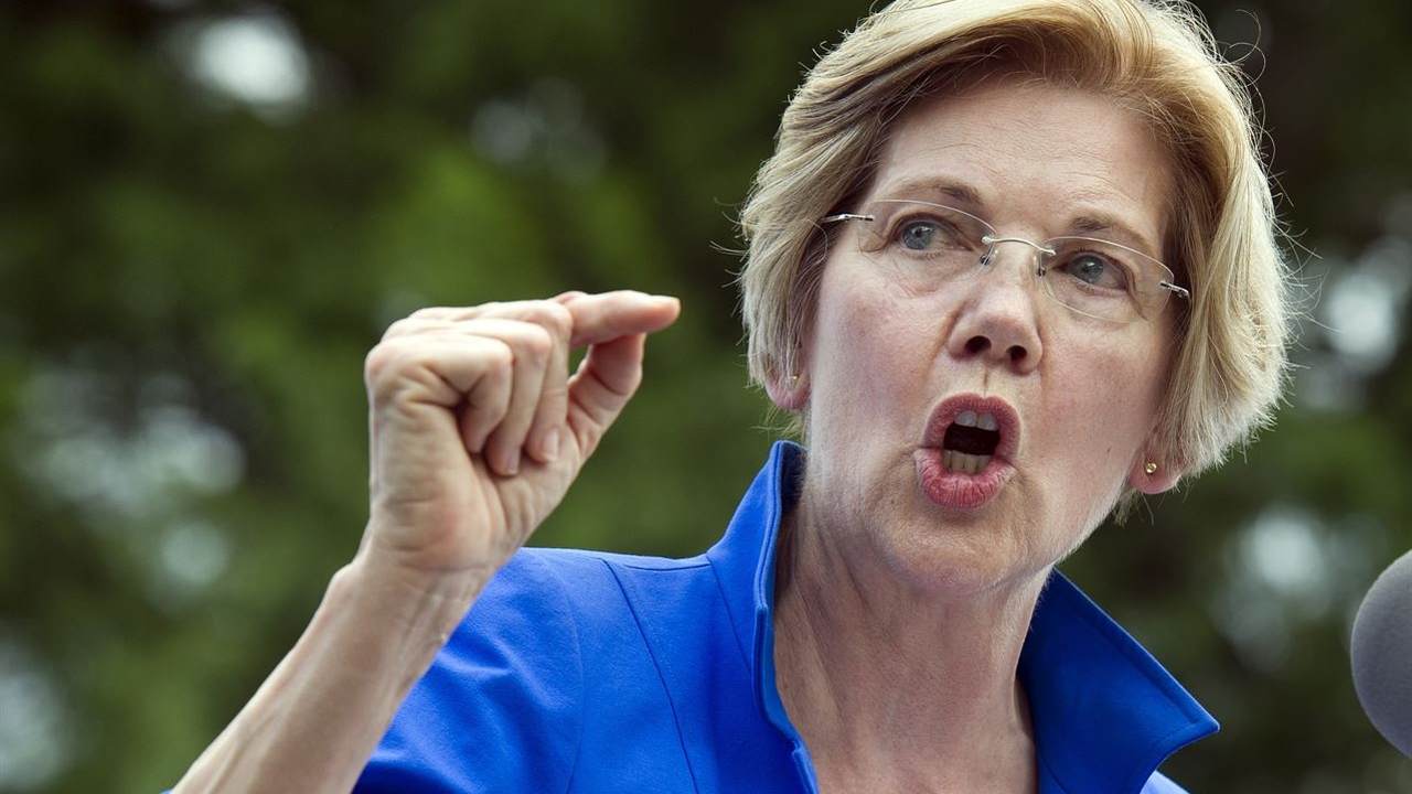 Elizabeth Warren Demands Protection For Trans Migrants 